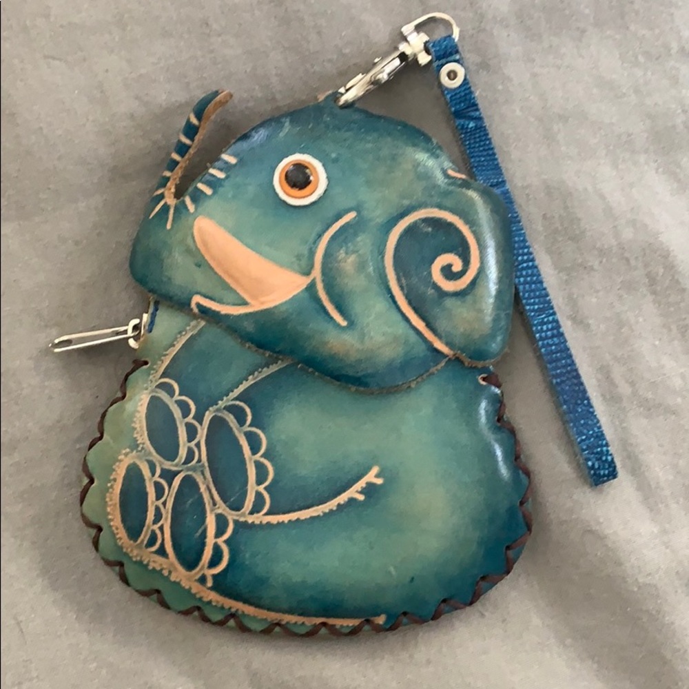 Elephant little purse